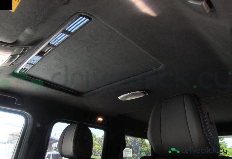 Mercedes G-class Black
