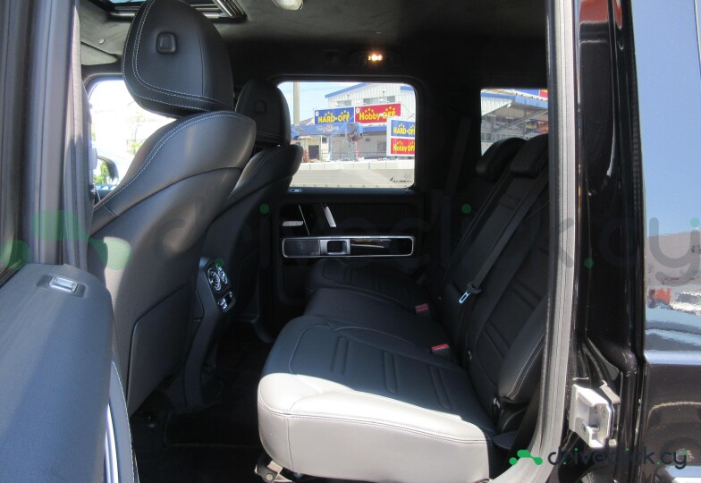 Mercedes G-class Black