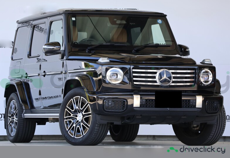 Mercedes G-class Black