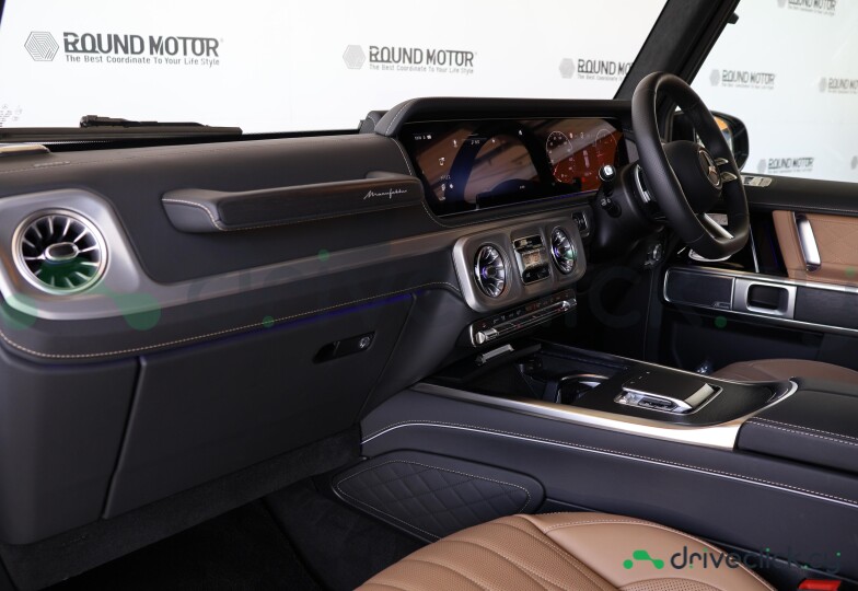 Mercedes G-class Black