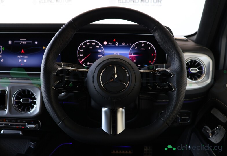 Mercedes G-class Black