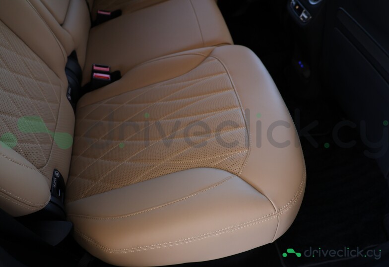 Mercedes G-class Black