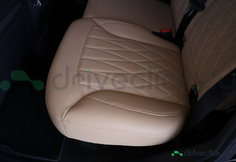 Mercedes G-class Black