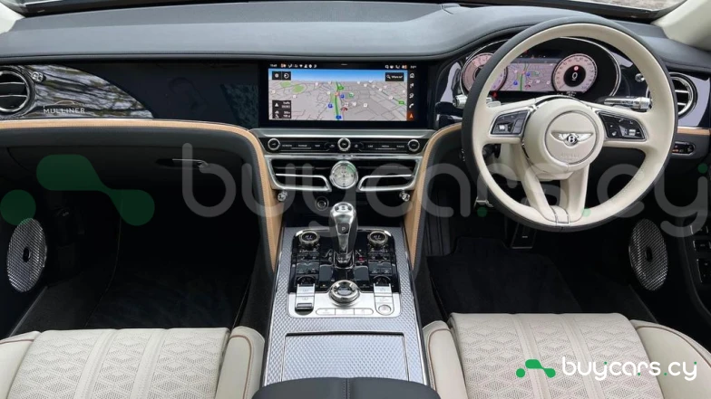 Bentley Flying Spur Бежевый