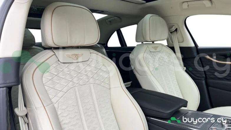 Bentley Flying Spur Бежевый