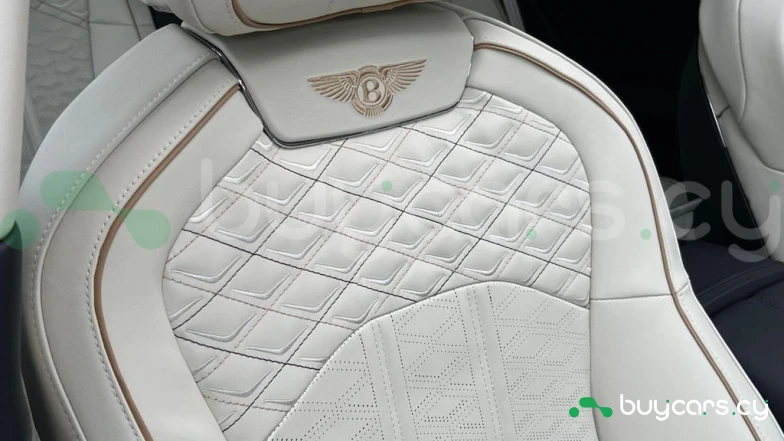 Bentley Flying Spur Бежевый