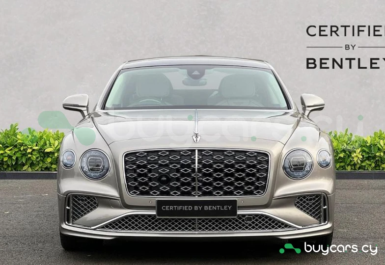 Bentley Flying Spur Бежевый