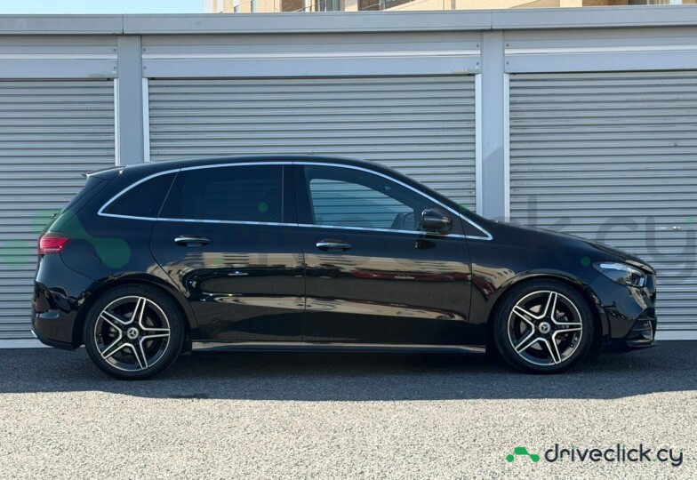 Mercedes B-class Black