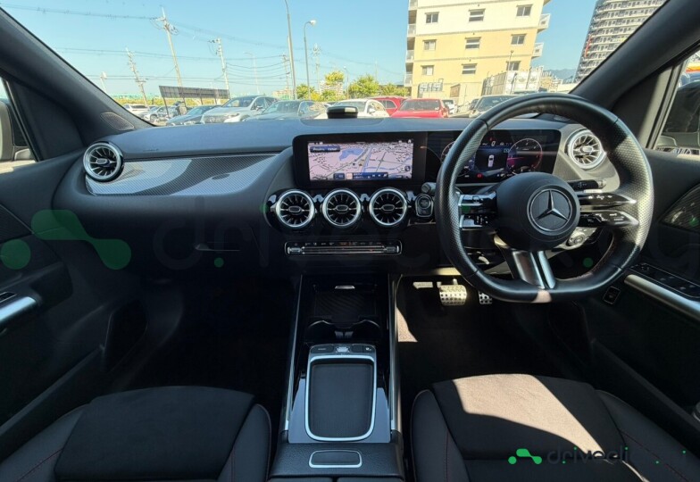 Mercedes B-class Black