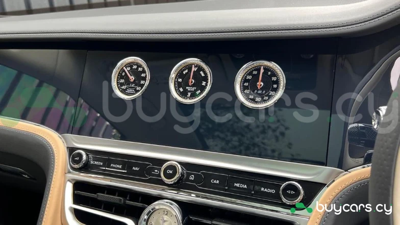 Bentley Flying Spur Бежевый