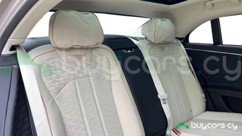Bentley Flying Spur Бежевый