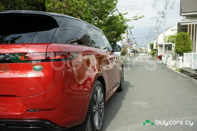 Land Rover Range Rover Sport Красный