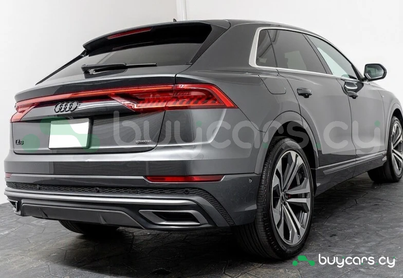 Audi Q8 Grey