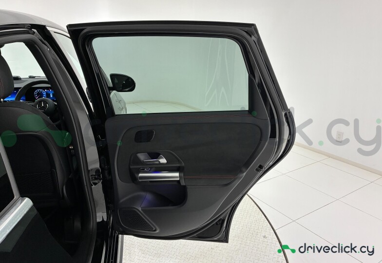 Mercedes B-class Black