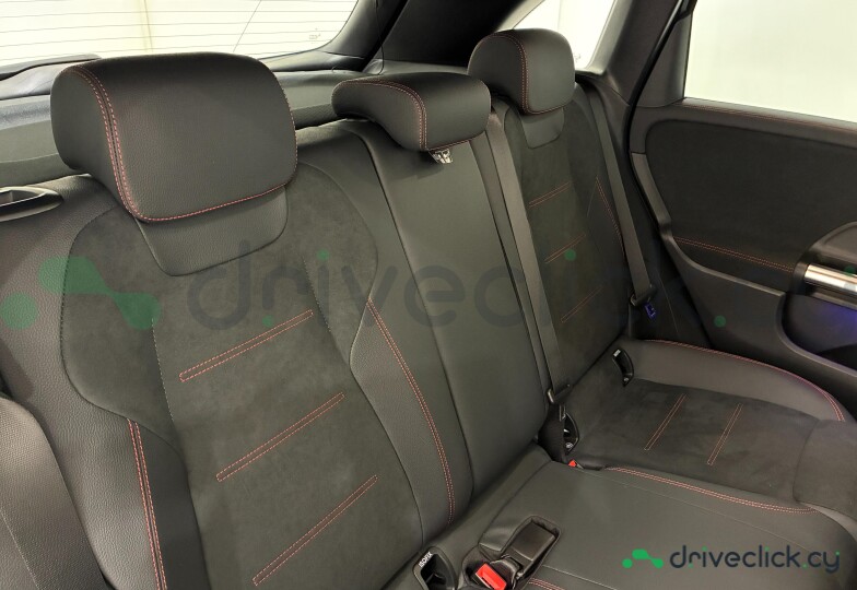 Mercedes B-class Black