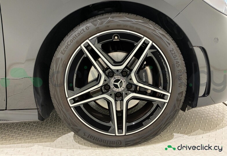 Mercedes B-class Black
