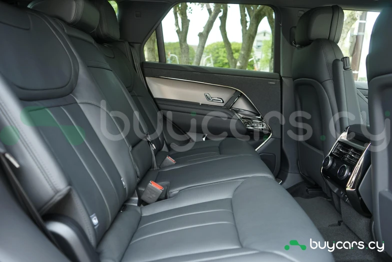 Land Rover Range Rover Sport Красный