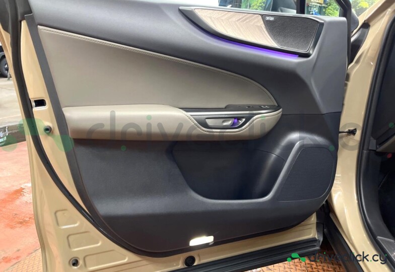 Lexus NX Beige