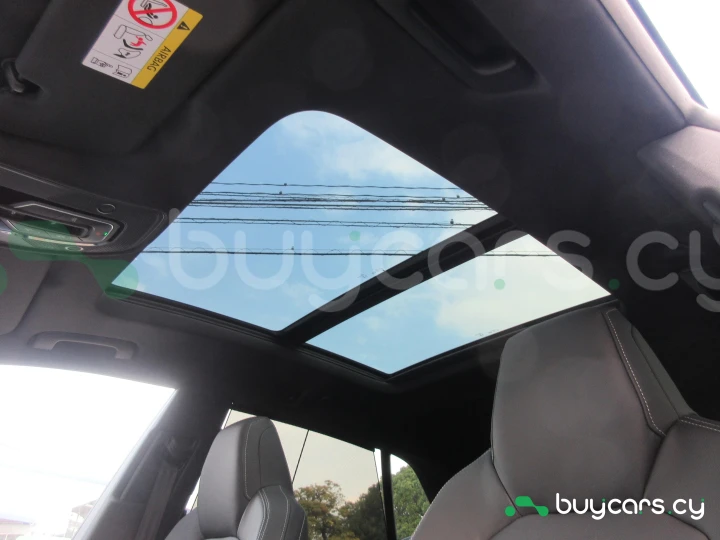 Audi Q8 Черный