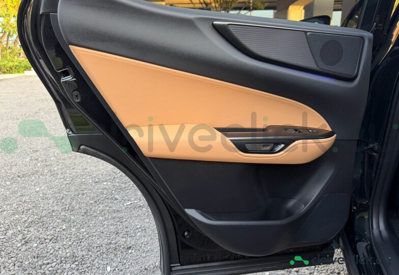 Lexus NX Black