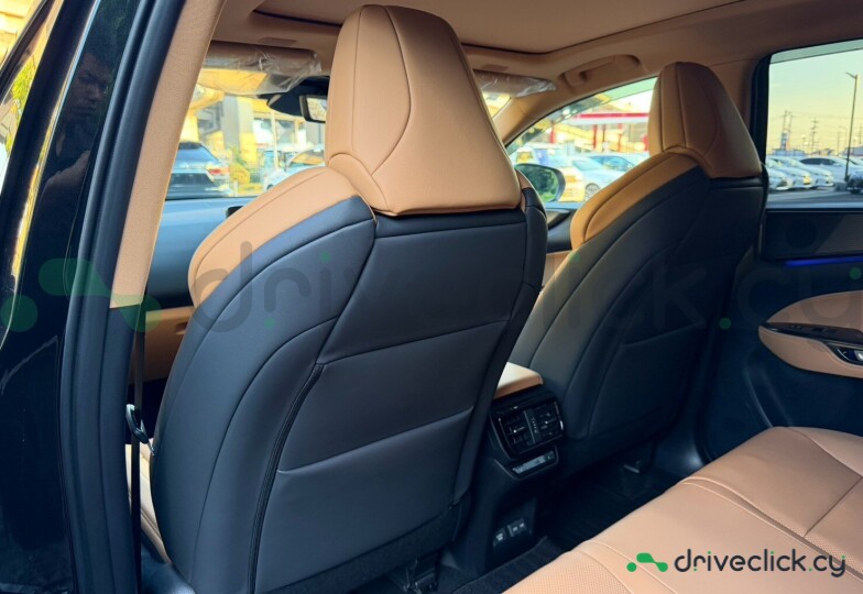 Lexus NX Black