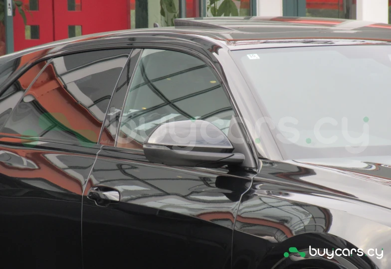 Audi Q8 Черный