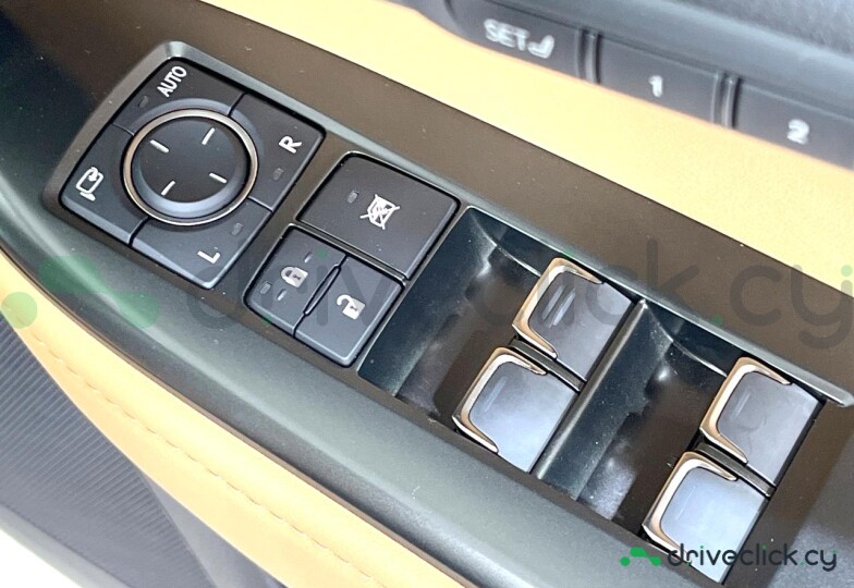 Lexus NX Black