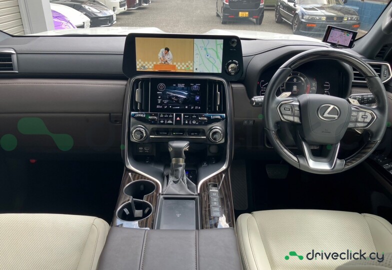 Lexus LX White