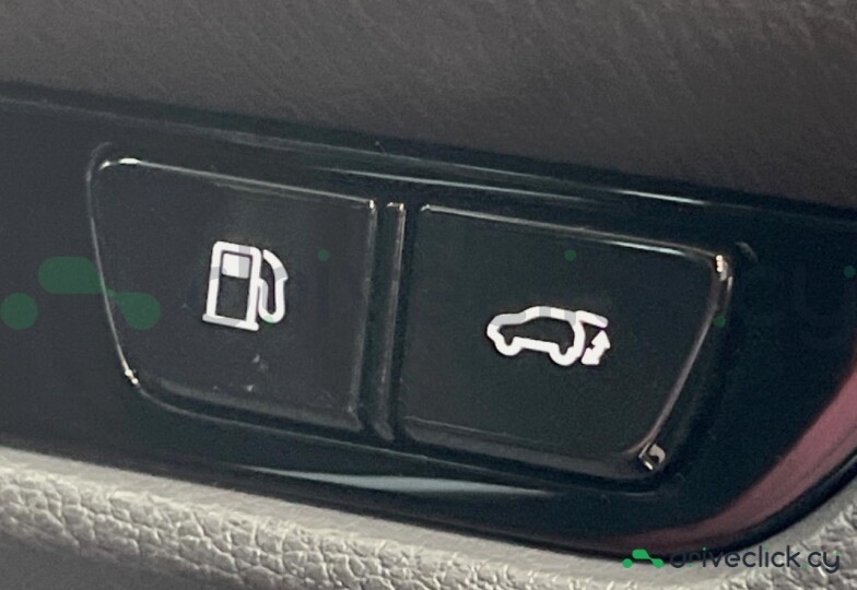 Lexus NX White