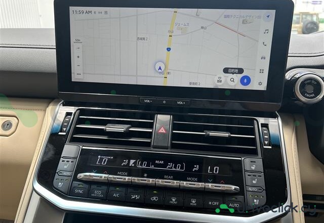 Toyota Land Cruiser 300 White