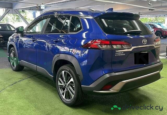 Toyota Corolla Cross Blue