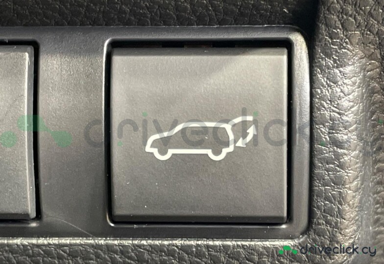 Toyota Corolla Cross Grey