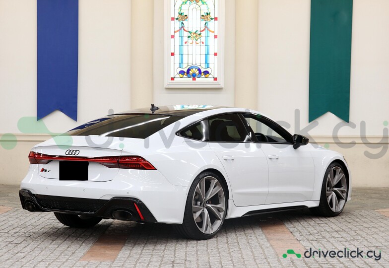 Audi RS7 White