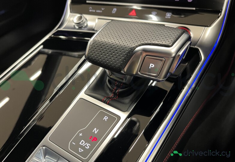 Audi RS7 White