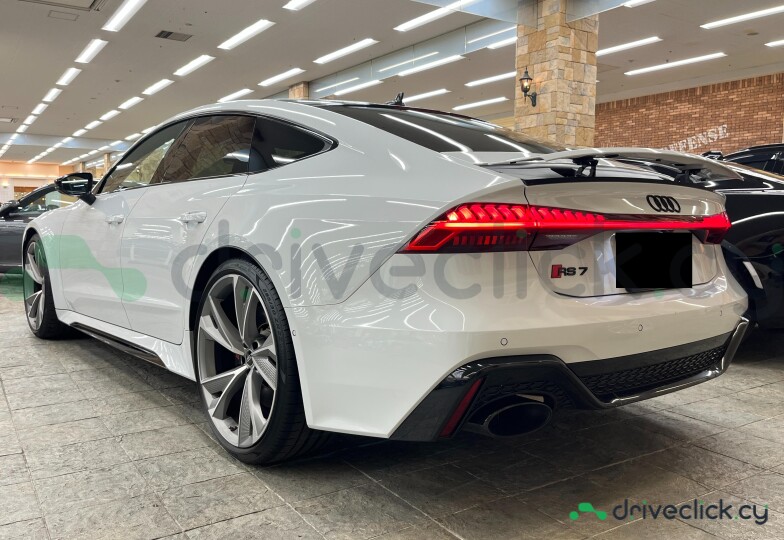 Audi RS7 White