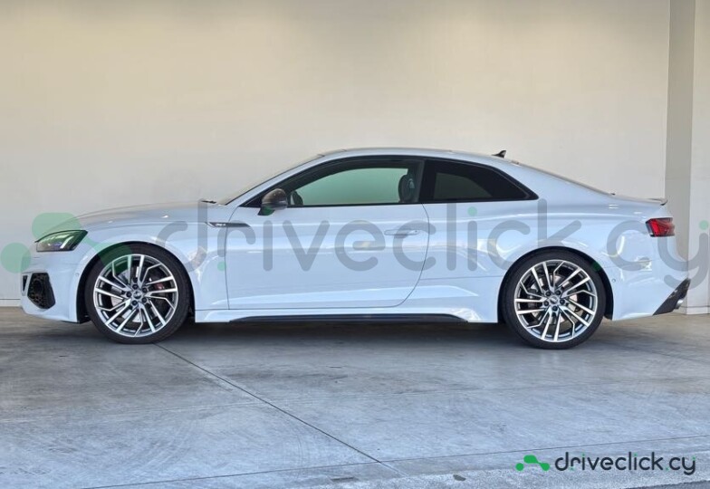 Audi RS5 White
