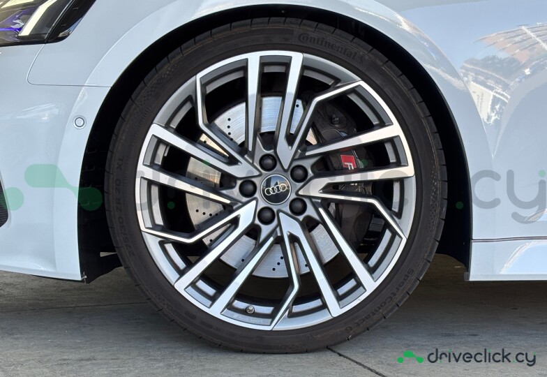 Audi RS5 White