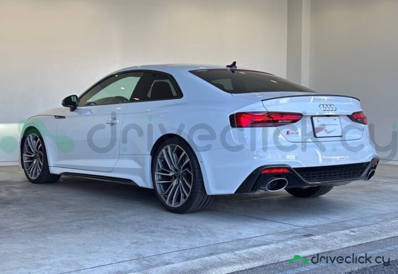 Audi RS5 White