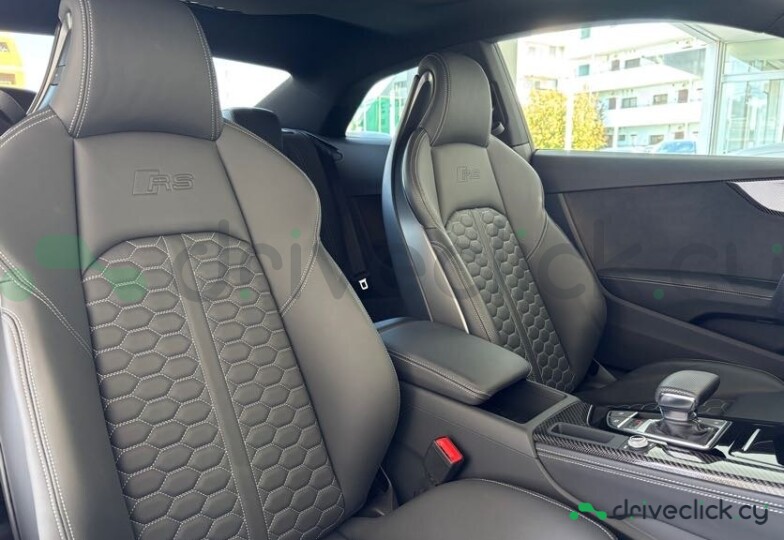 Audi RS5 White