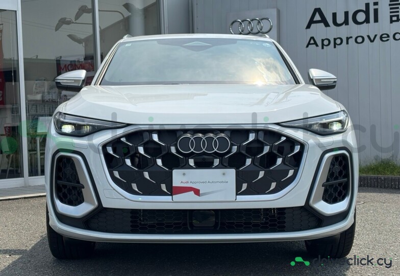 Audi SQ5 White