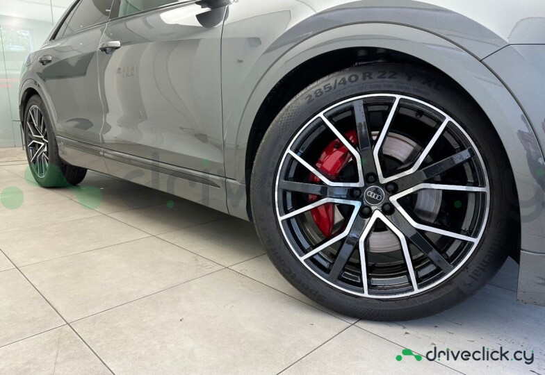 Audi SQ8 Grey