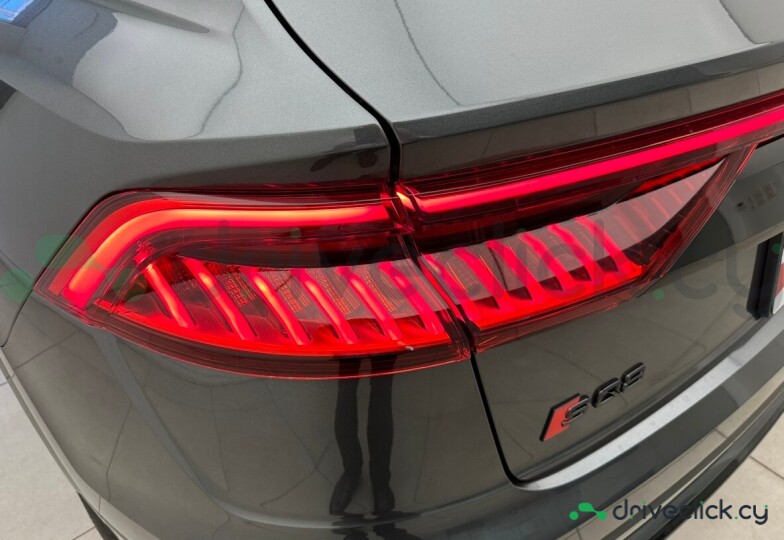 Audi SQ8 Grey