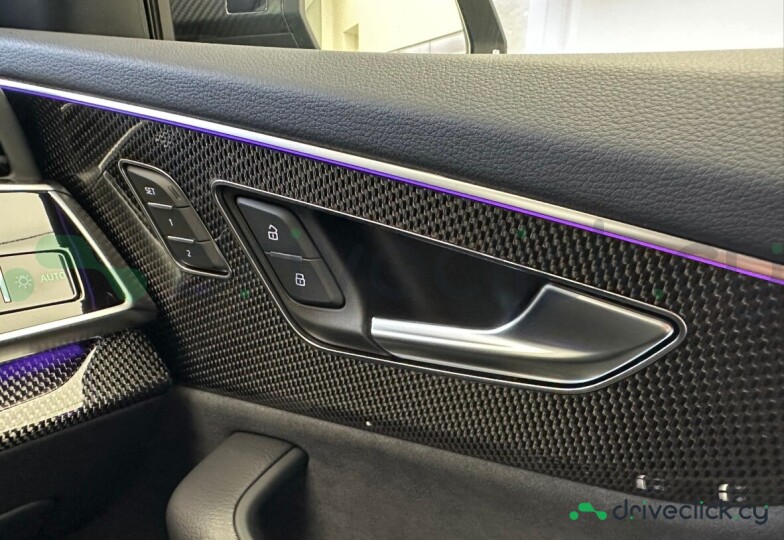 Audi SQ8 Grey