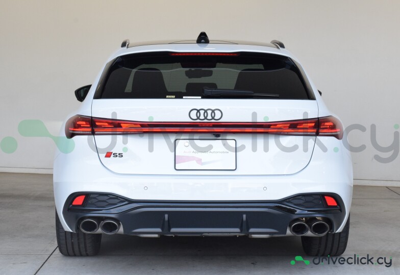 Audi S5 Белый