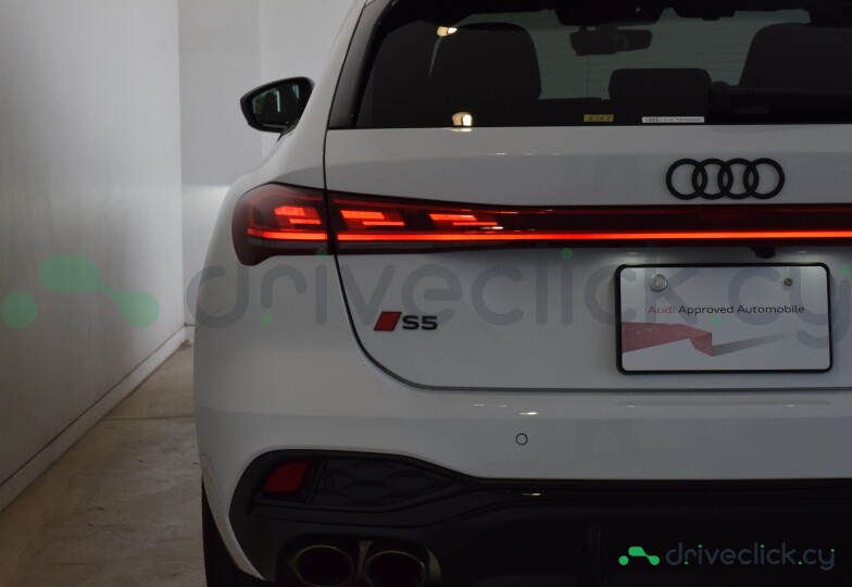Audi S5 Белый