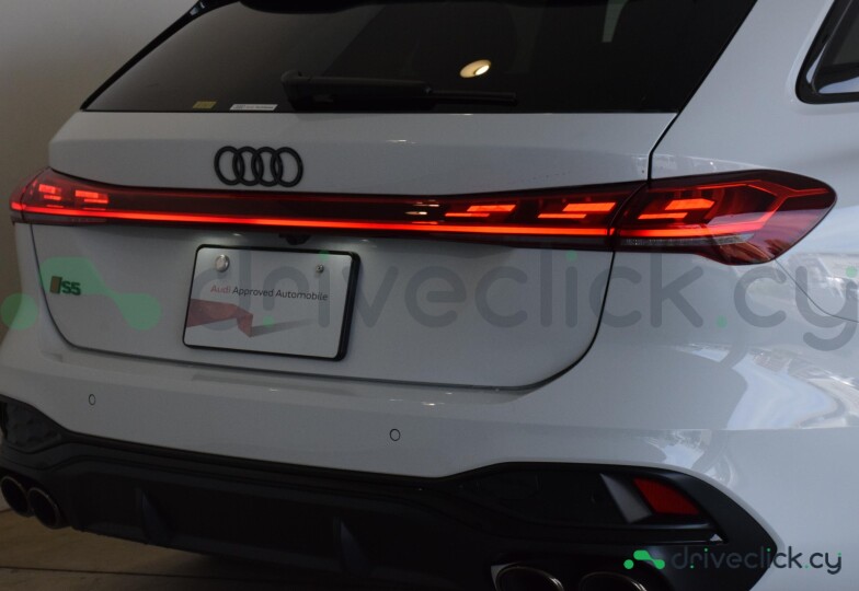 Audi S5 Белый