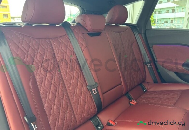 Audi S5 Белый