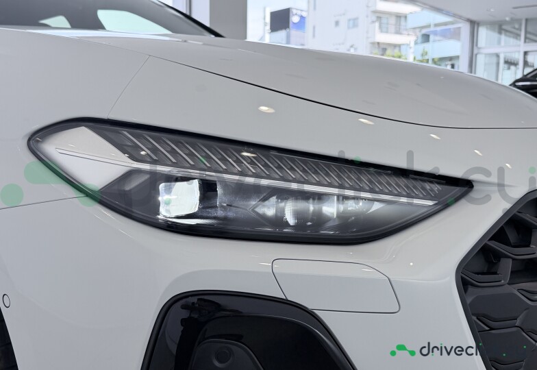 Audi S5 Белый