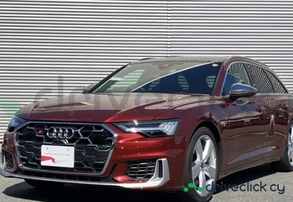 Audi S6 Red