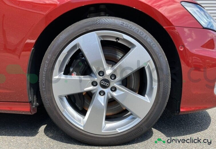 Audi S6 Red